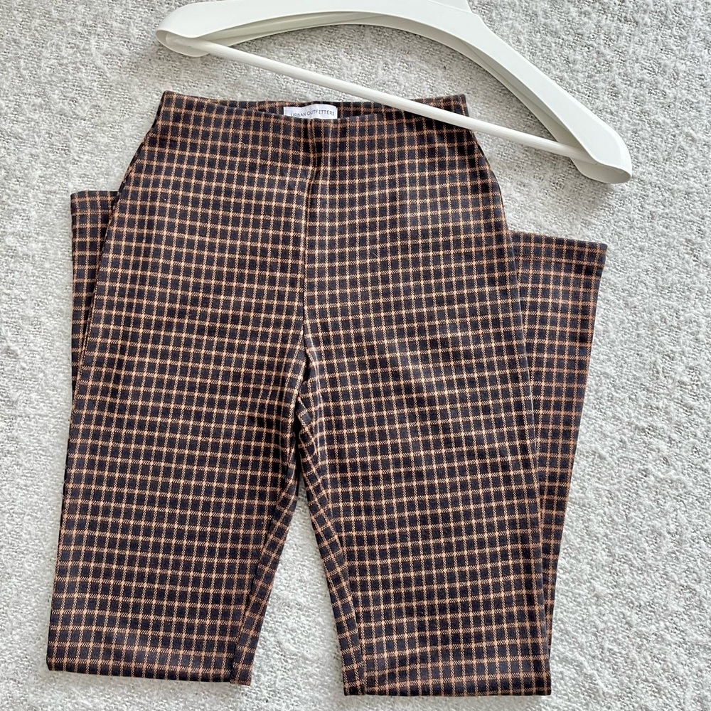 ✅SOLD Urban outfitters patterned flared pant, high waisted, comfortable